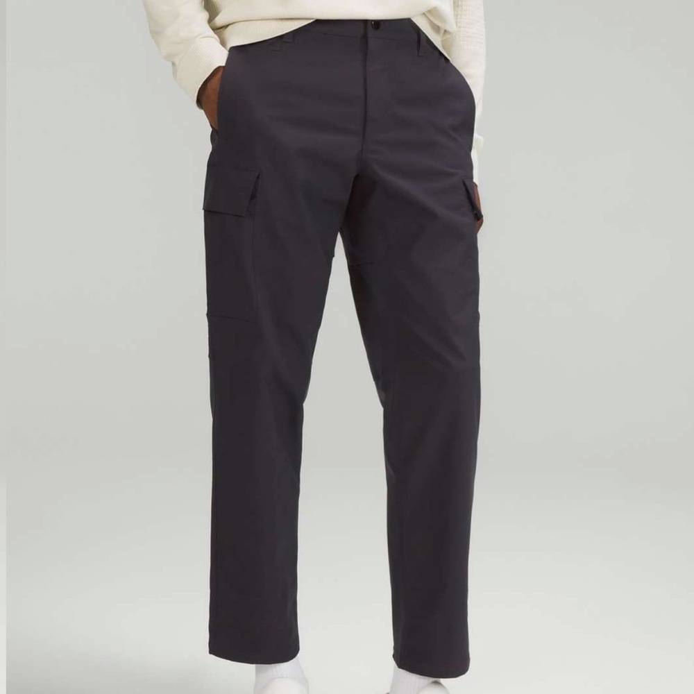 Lululemon Utilitarian Cargo Pant (Black Granite)